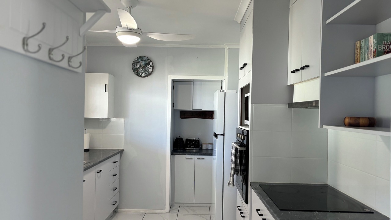 Photo of Kitchen in Moore Park Beach