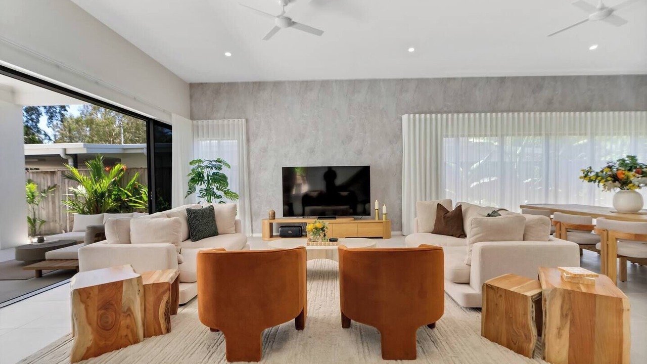 Photo of Livingroom in Clifton Beach