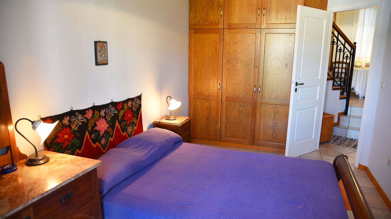 Photo of Bedroom in Paleopolis