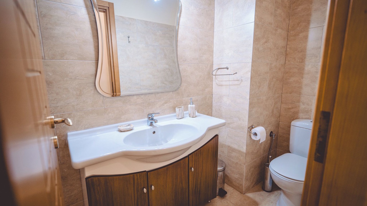 Photo of Bathroom in Eretria