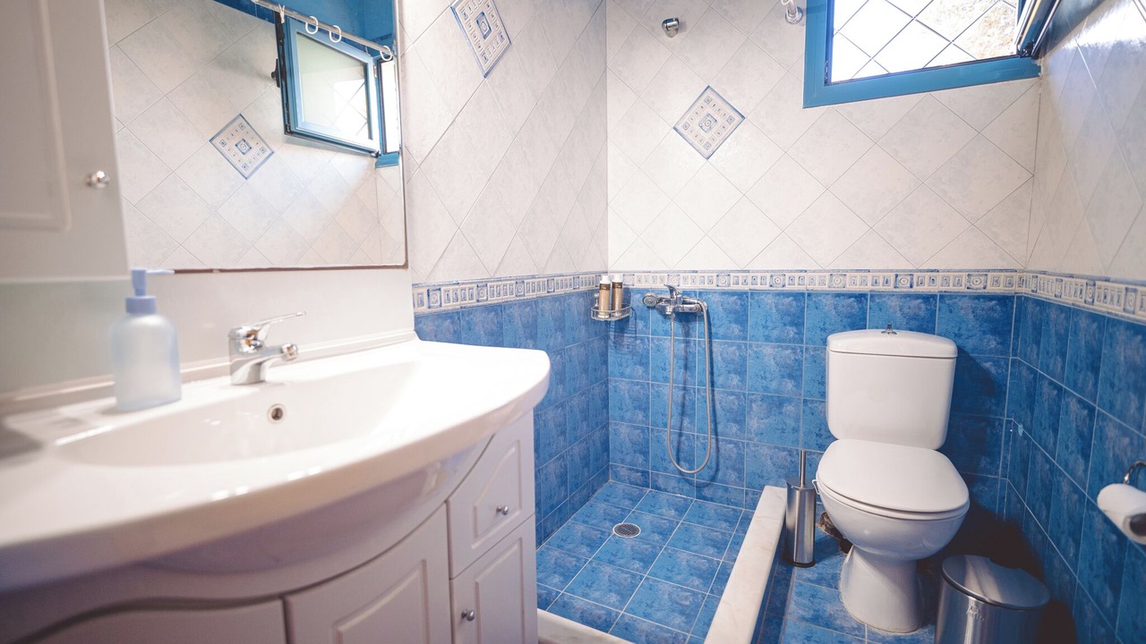 Photo of Bathroom in Eretria