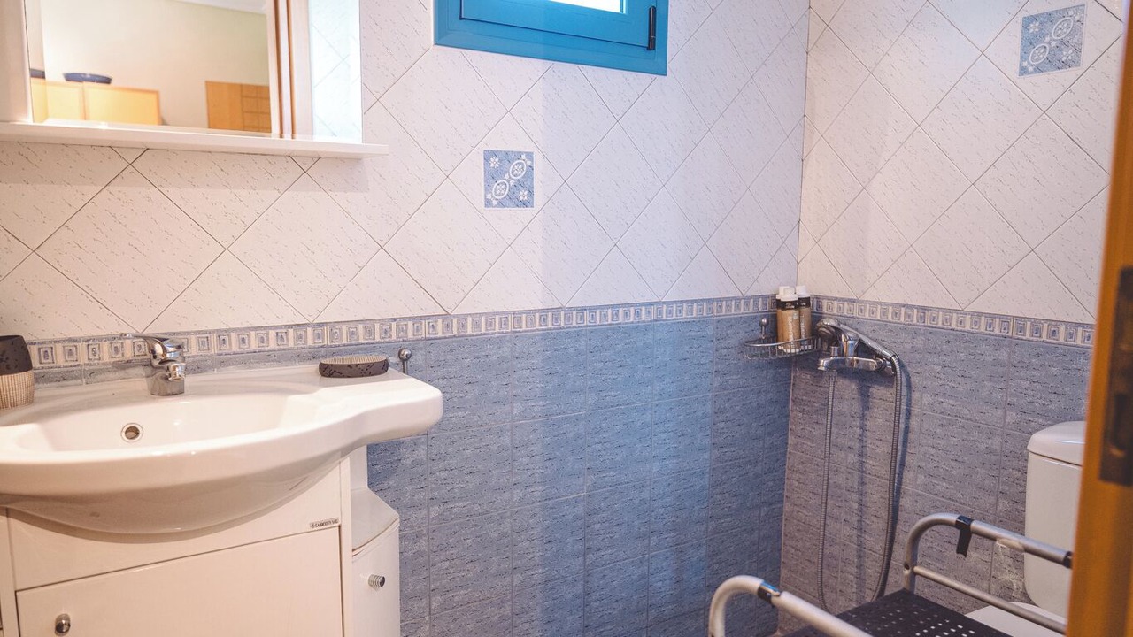 Photo of Bathroom in Eretria