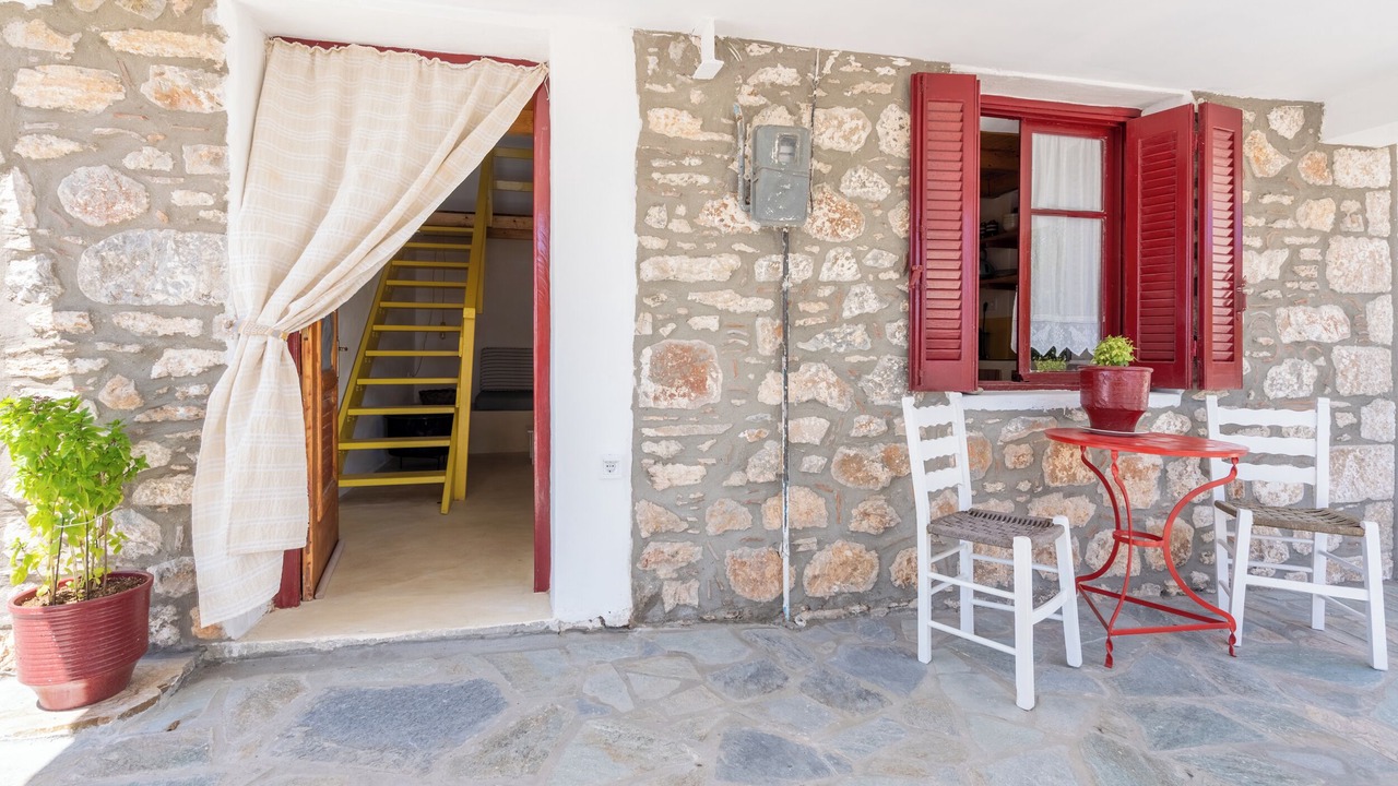 Photo of Outdoor in Nerotrivia