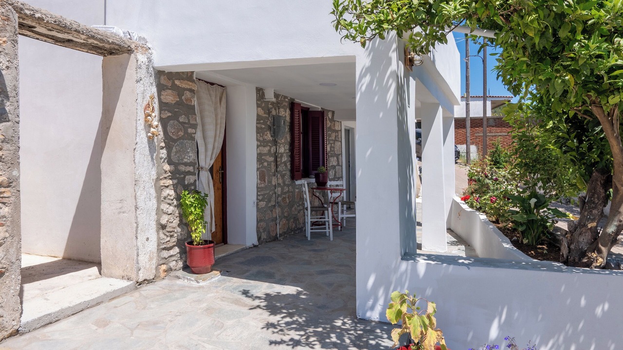 Photo of Outdoor in Nerotrivia