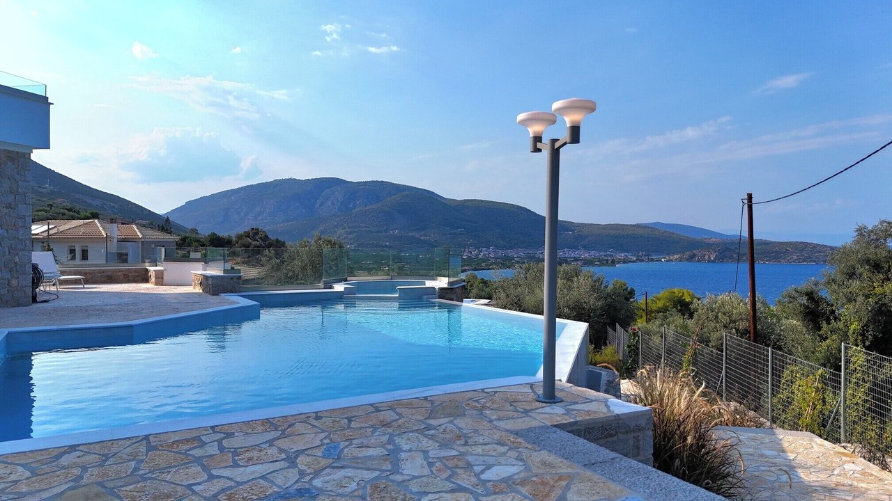 Photo of Outdoor in Melissopetra
