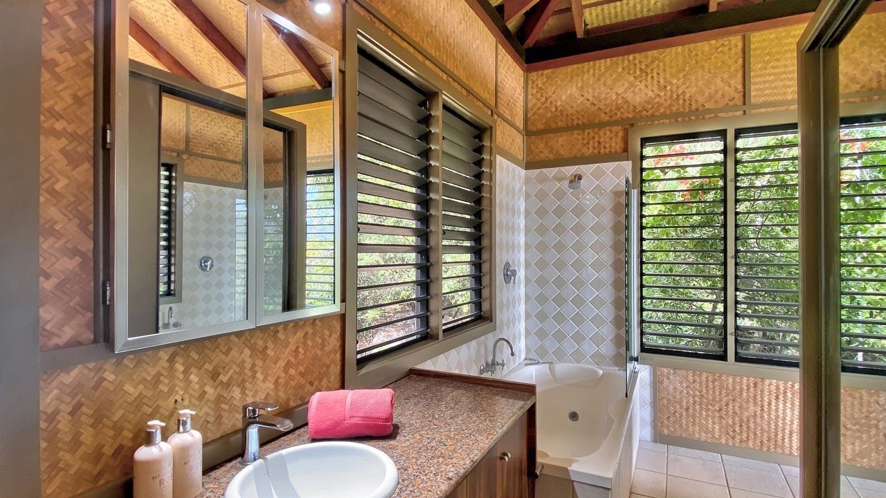 Photo of Bathroom in Horseshoe Bay