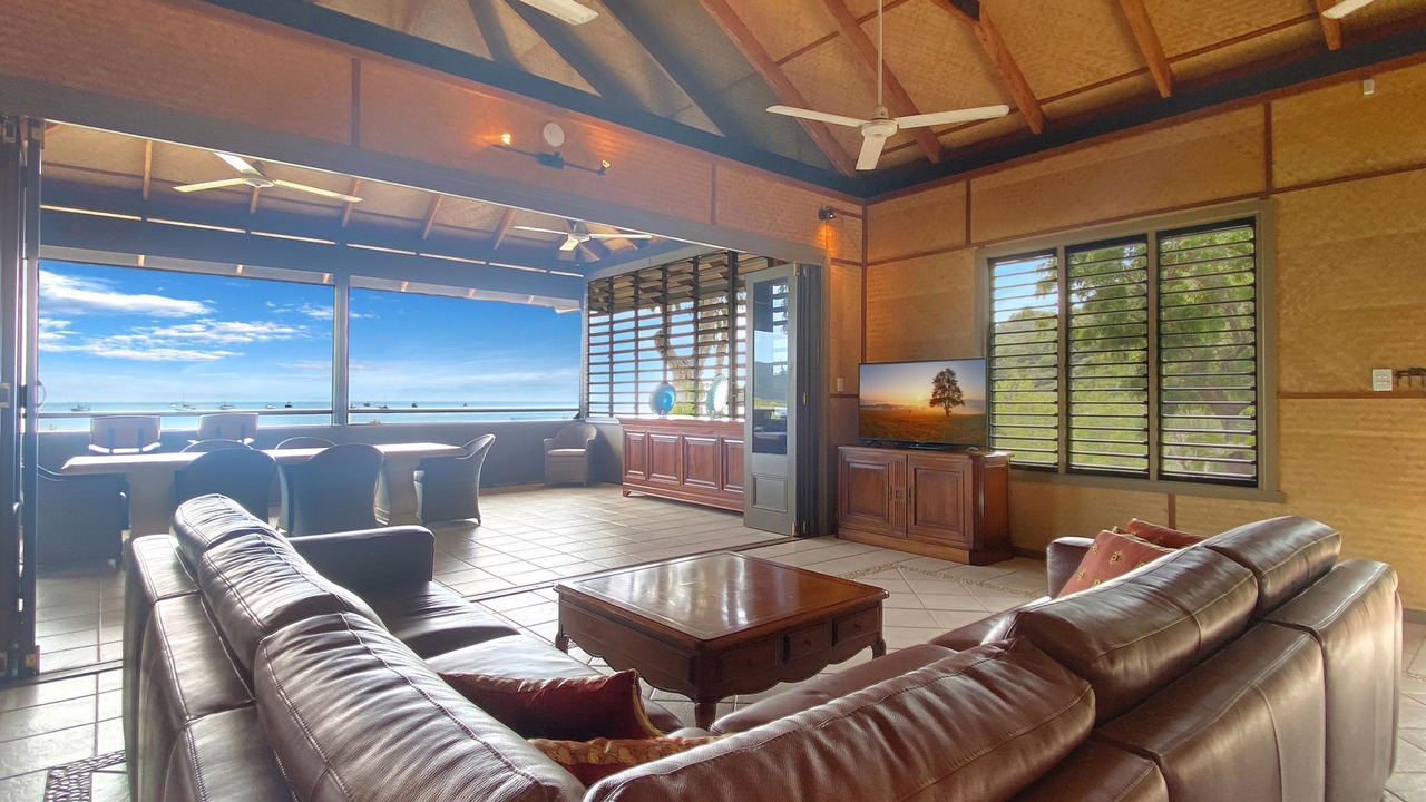 Photo of Livingroom in Horseshoe Bay