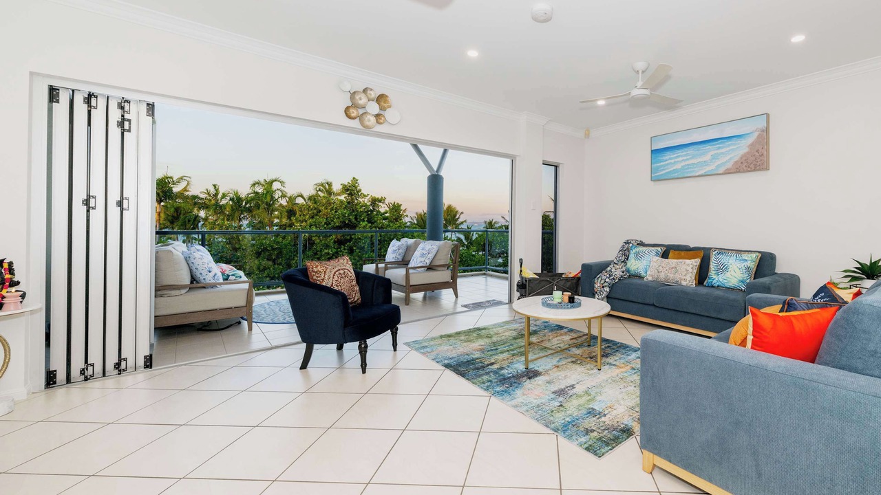 Photo of Livingroom in North Ward