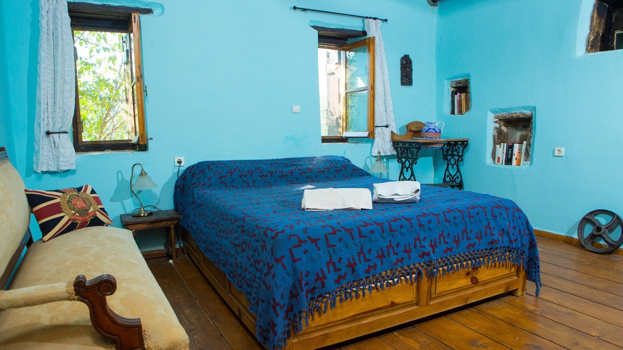 Photo of Bedroom in Steni Dirfyos