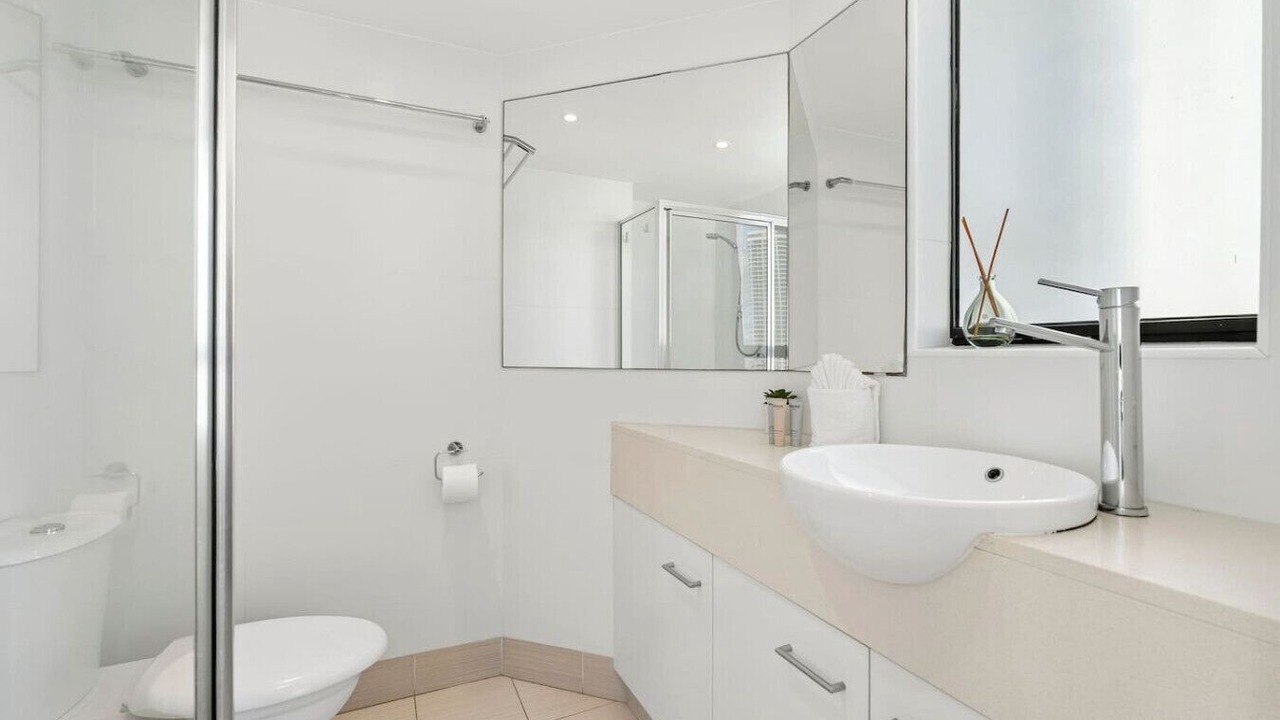 Photo of Bathroom in Main Beach