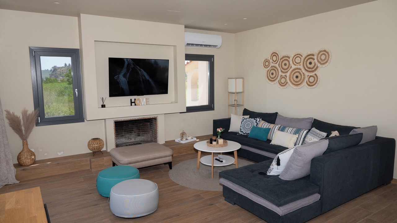 Photo of Livingroom in Aravissos