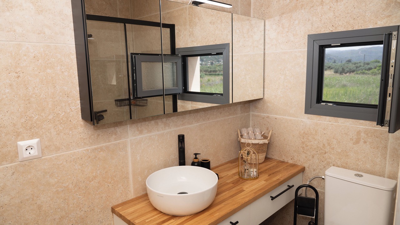 Photo of Bathroom in Aravissos