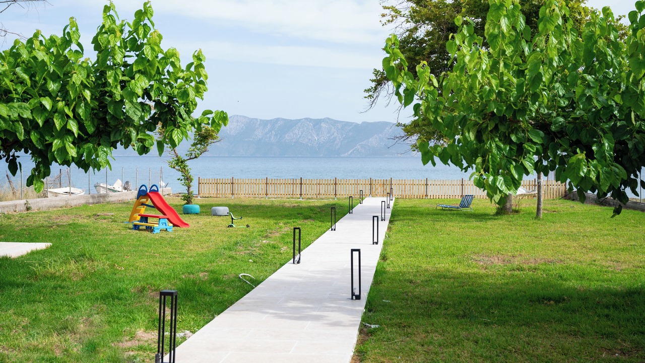 Photo of Others in Aravissos