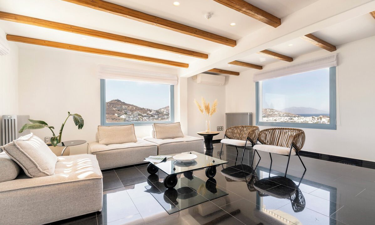 Photo of Livingroom in Ornos