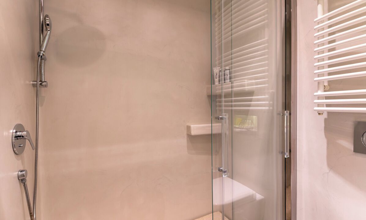 Photo of Bathroom in Ornos