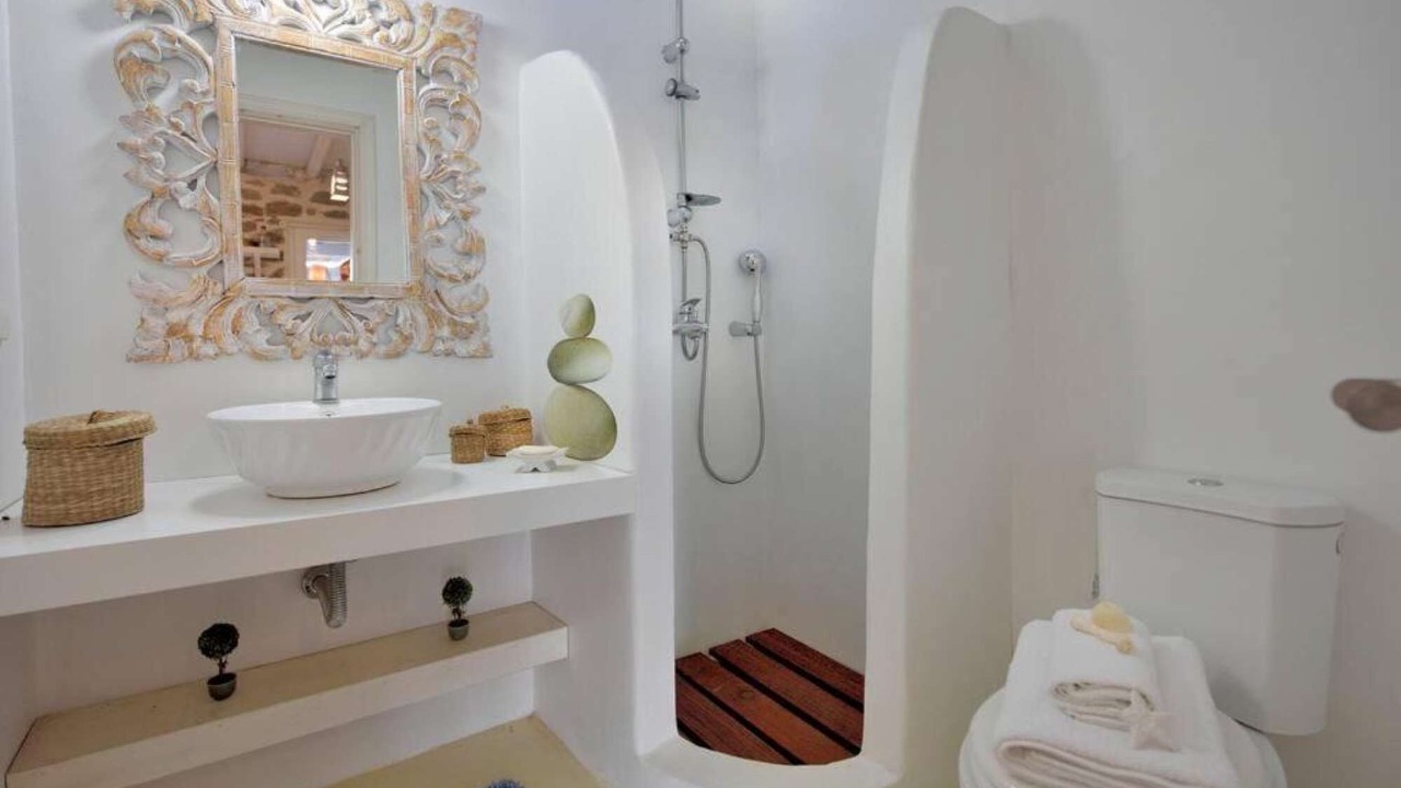 Photo of Bathroom in Panormos