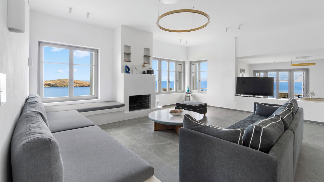 Photo of Livingroom in Andros