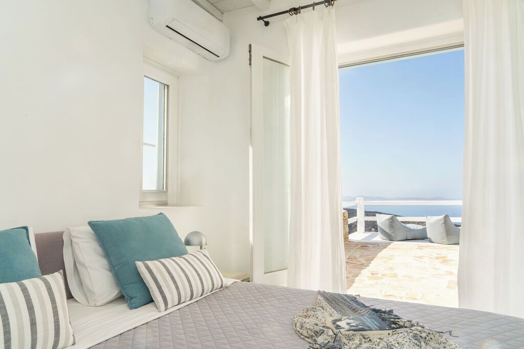 Photo of Bedroom in Faros Armenistis