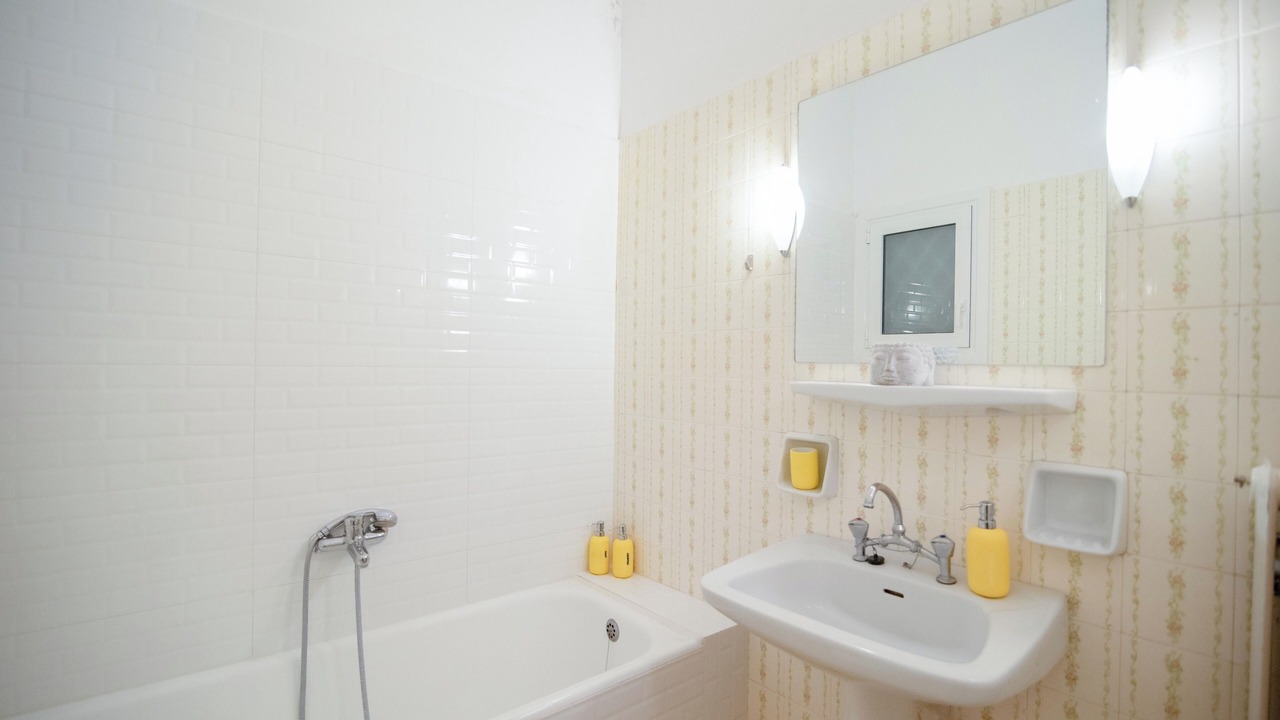 Photo of Bathroom in Koukaki