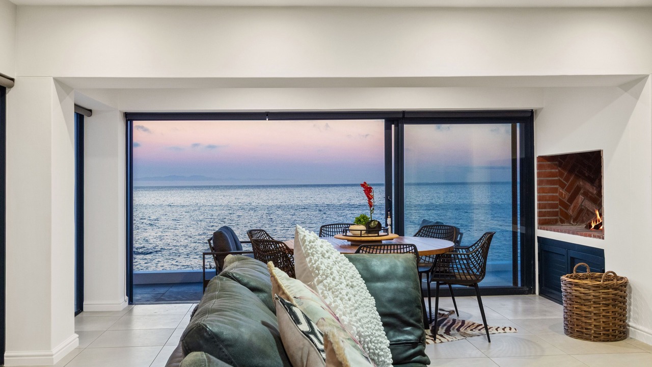 Photo of Livingroom in Shelley Point