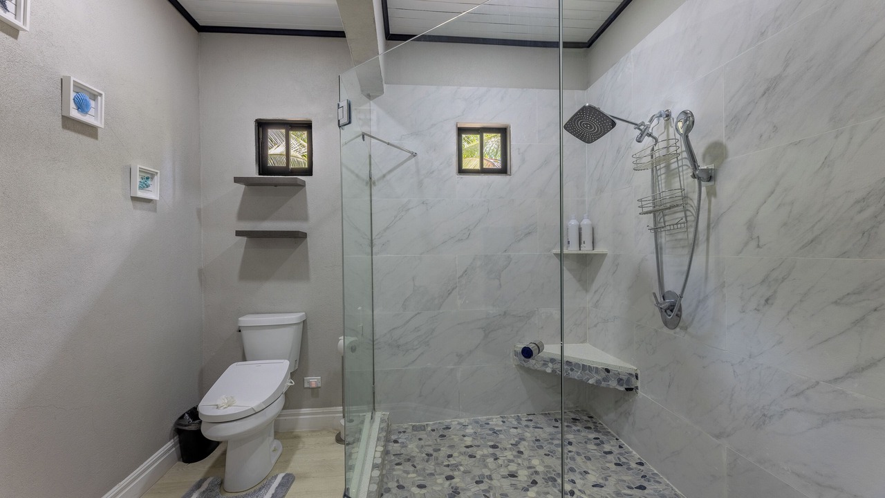 Photo of Bathroom in Parrita
