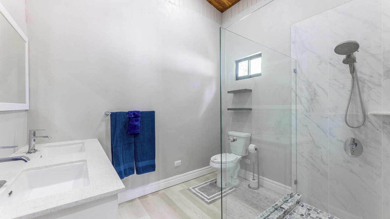 Photo of Bathroom in Parrita