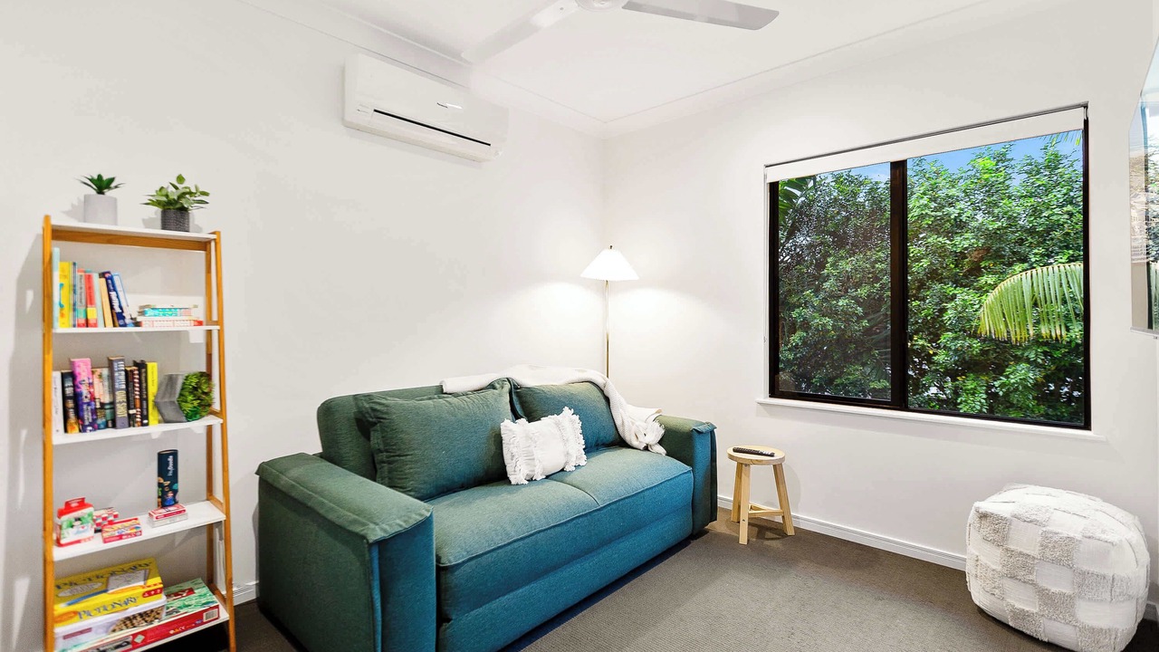 Photo of Livingroom in Macalister Range