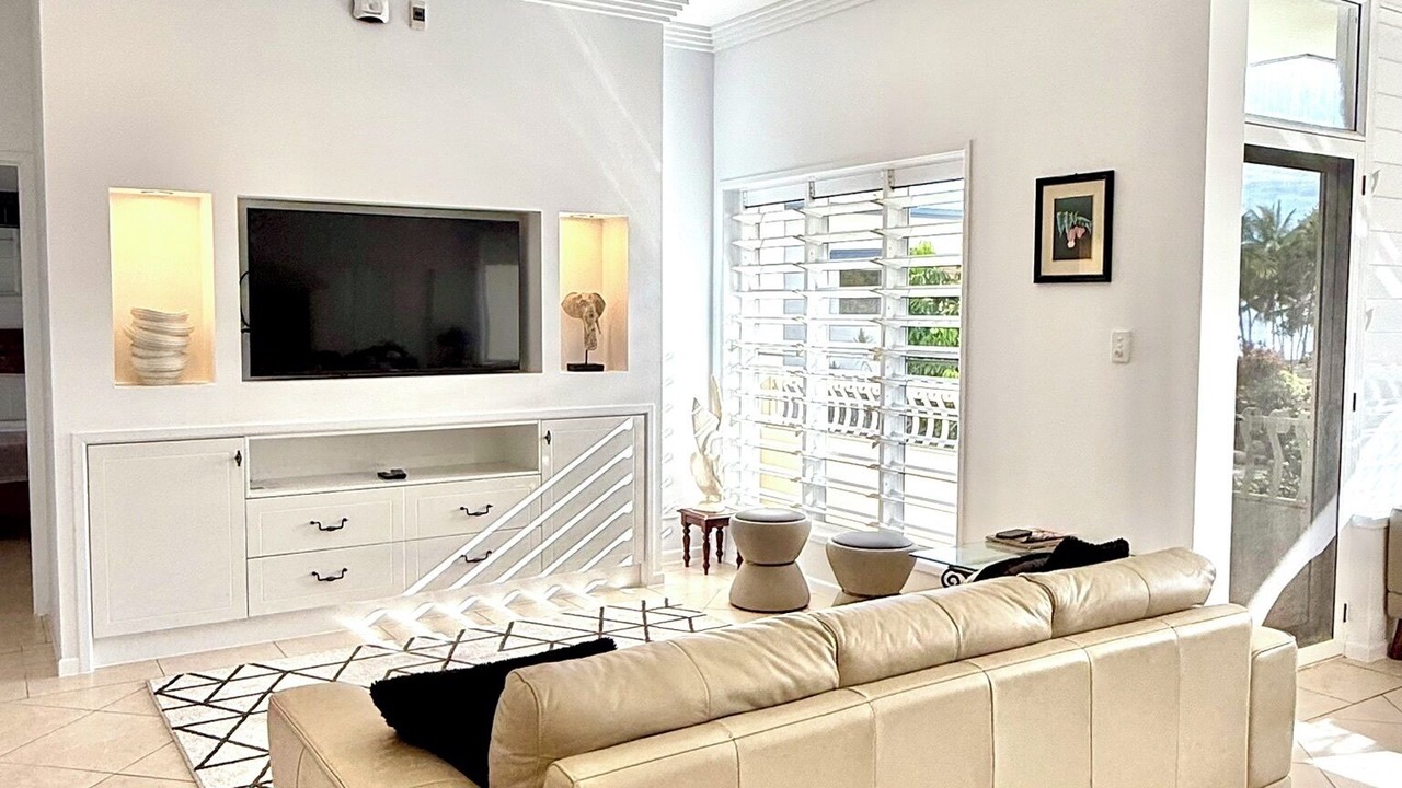 Photo of Livingroom in Clifton Beach