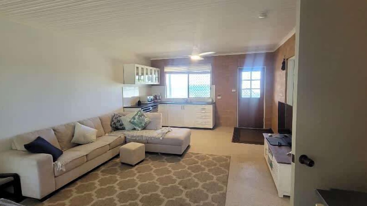 Photo of Livingroom in Seventeen Seventy