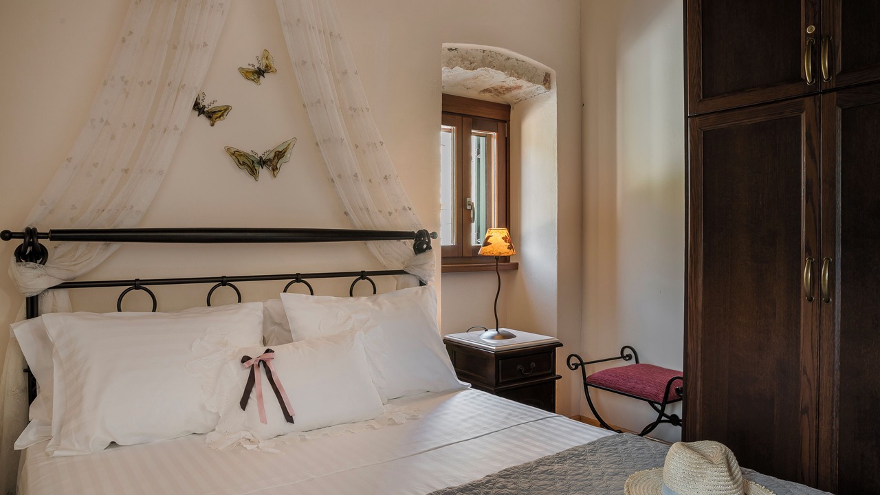 Photo of Bedroom in Tselendata