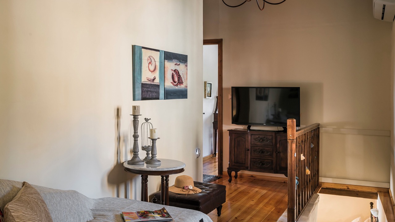 Photo of Livingroom in Tselendata