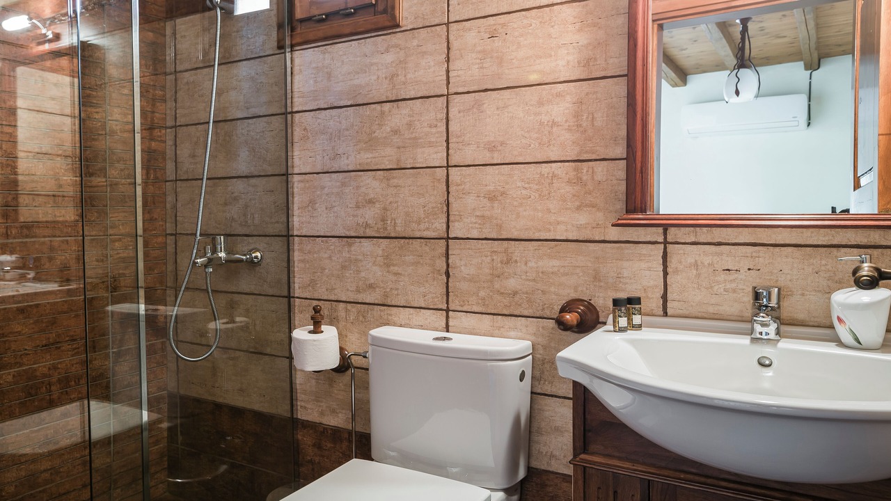 Photo of Bathroom in Tselendata
