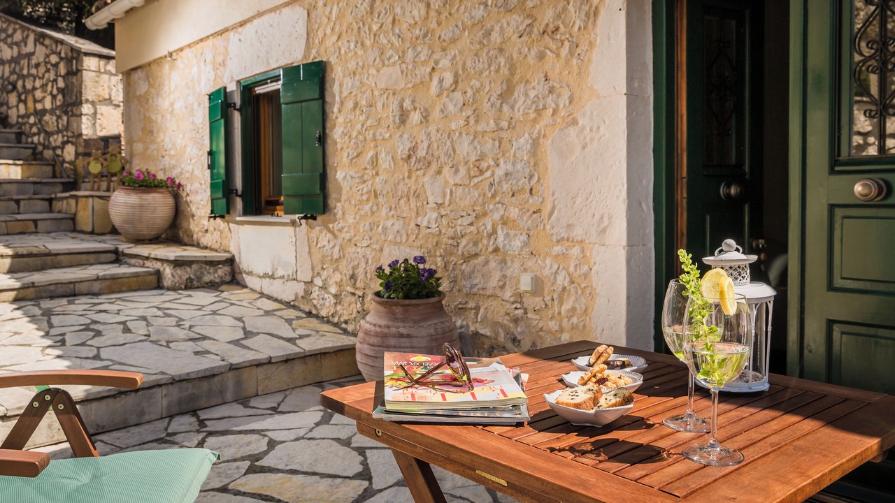 Photo of Outdoor in Tselendata