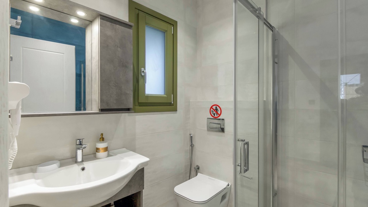 Photo of Bathroom in Ampelas