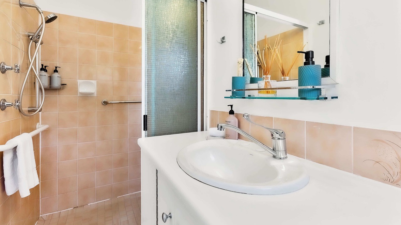 Photo of Bathroom in Trinity Beach