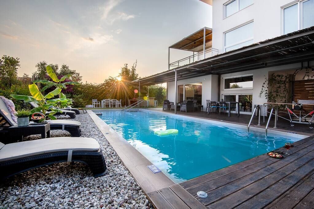 Photo of Outdoor in Kapeli