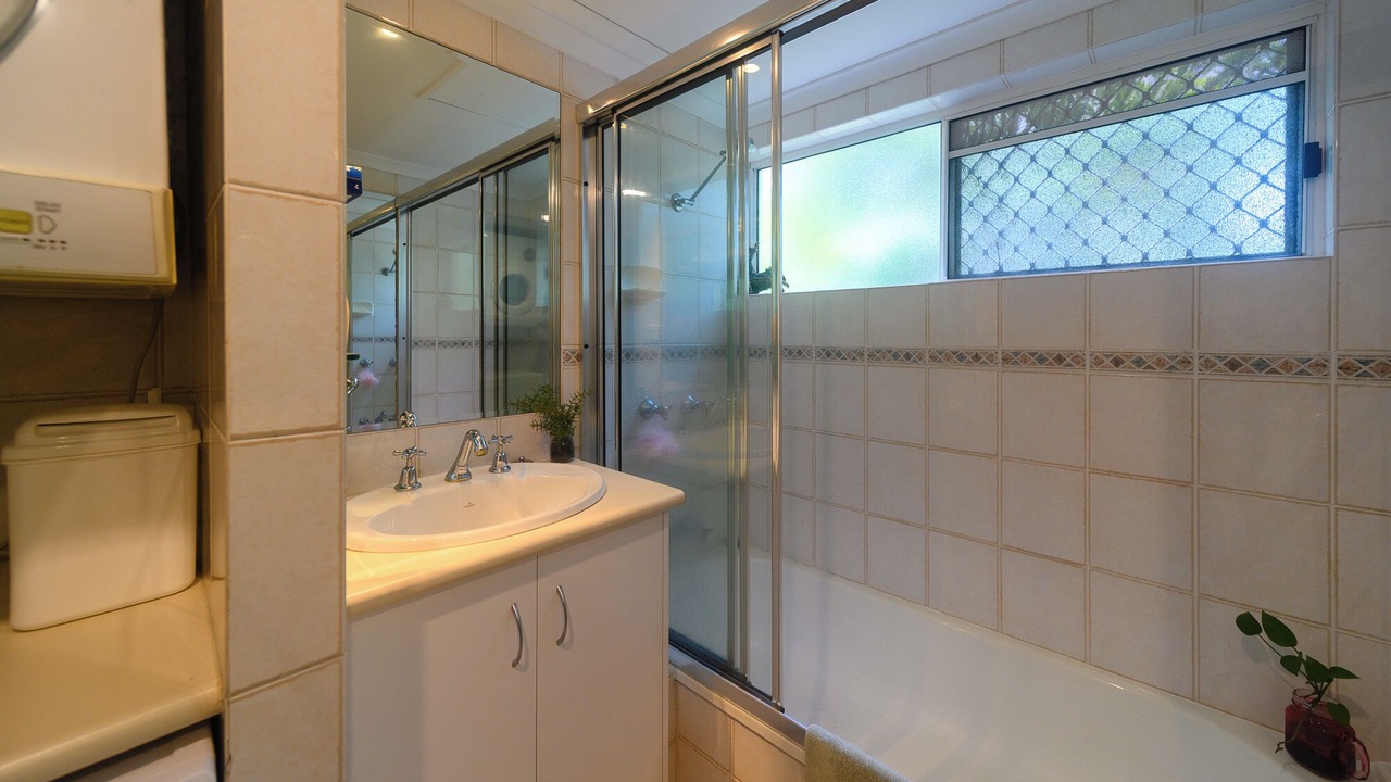 Photo of Bathroom in Yorkeys Knob