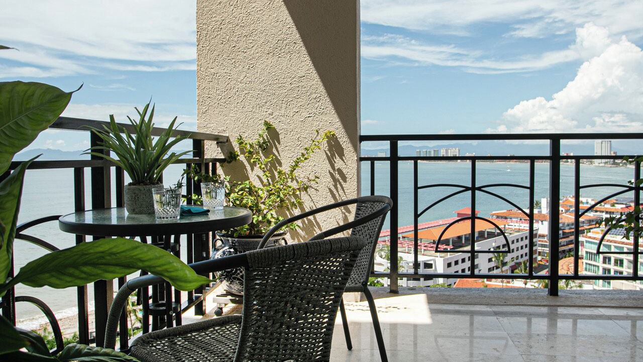 Photo of Outdoor in Romantic Zone