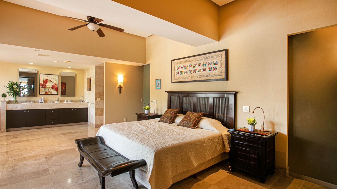 Photo of Bedroom in Romantic Zone