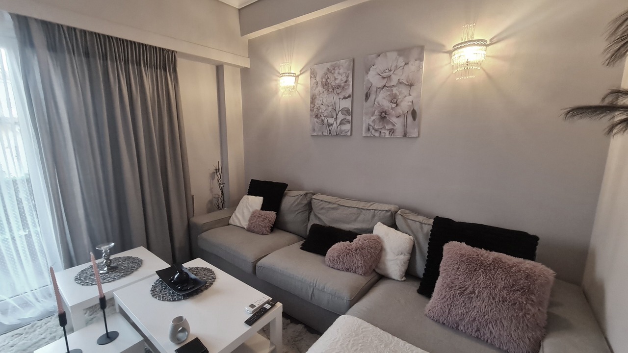 Photo of Livingroom in Neos Kosmos