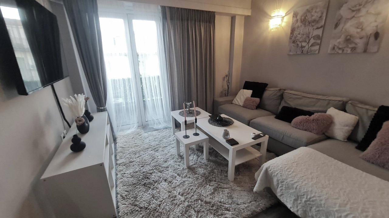 Photo of Livingroom in Neos Kosmos