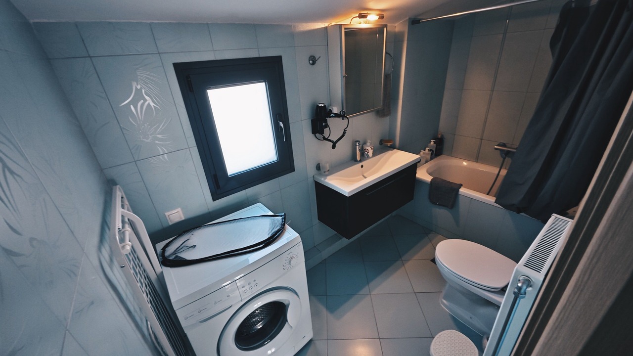 Photo of Bathroom in Lefkandi