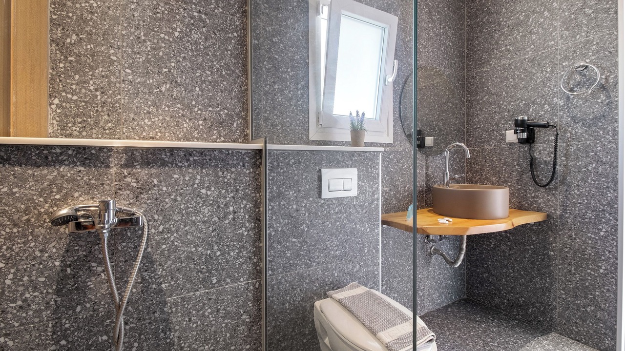 Photo of Bathroom in Anthousa
