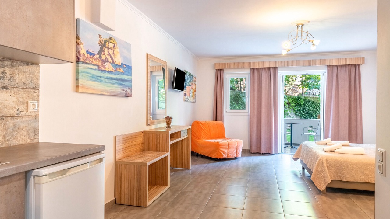 Photo of Bedroom in Anthousa