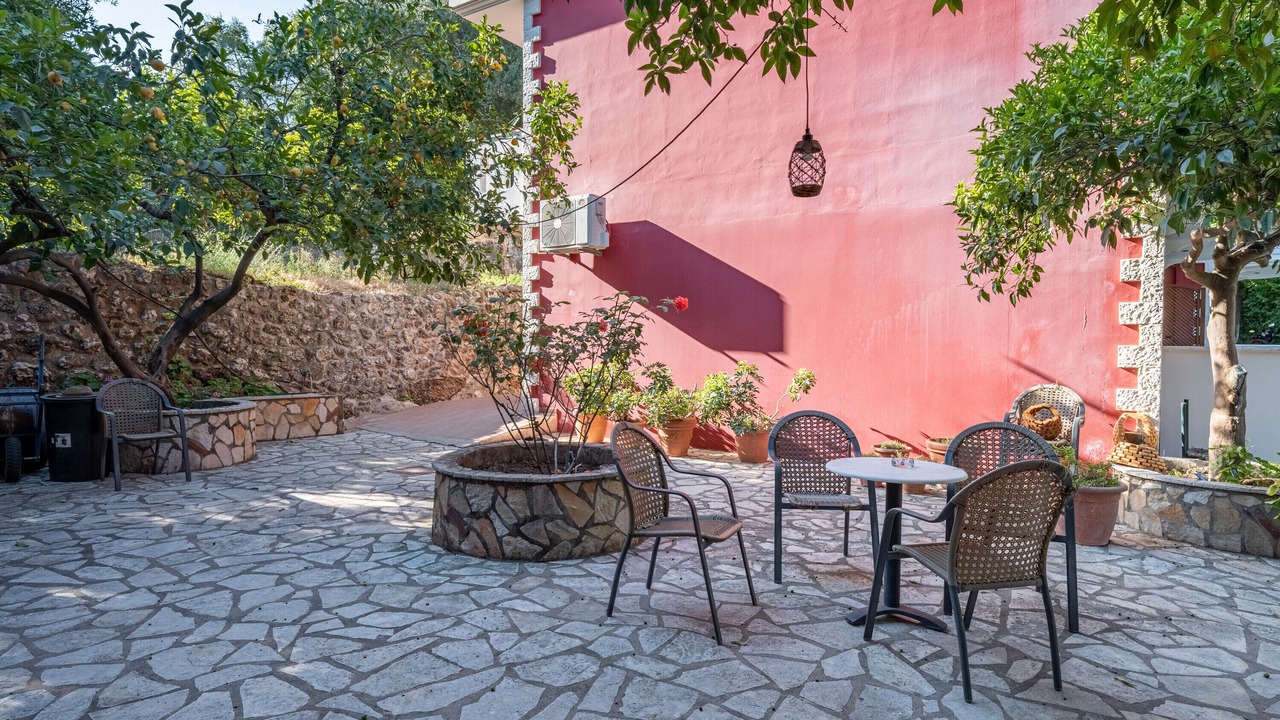 Photo of Outdoor in Anthousa
