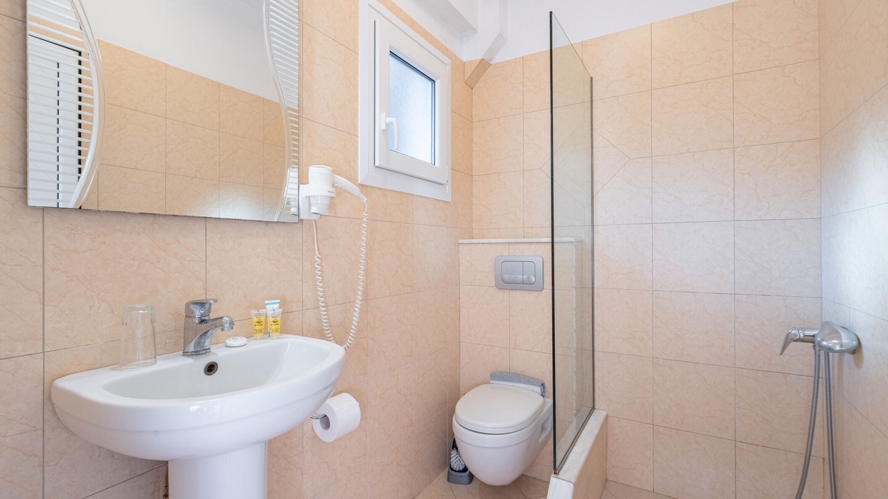 Photo of Bathroom in Anthousa