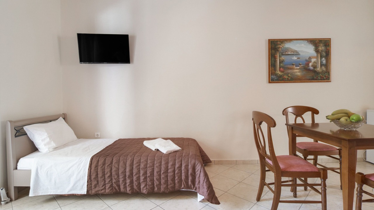 Photo of Bedroom in Anthousa