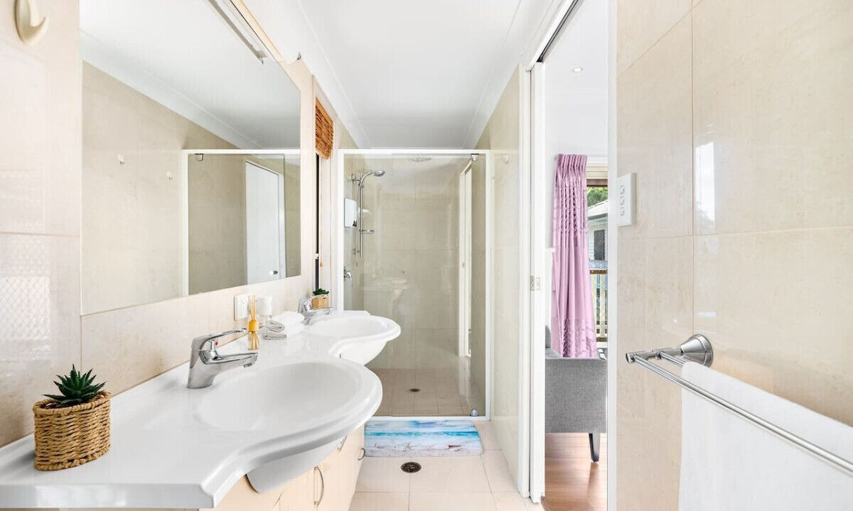 Photo of Bathroom in Loganholme