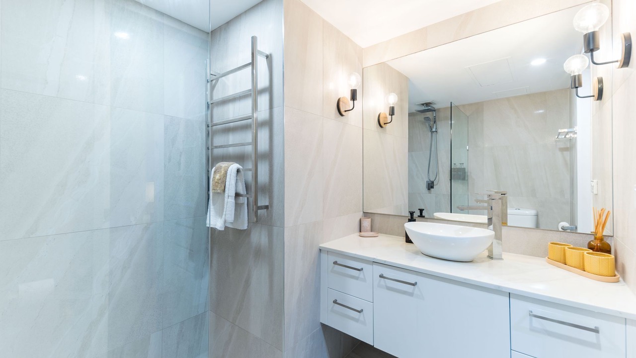 Photo of Bathroom in Main Beach