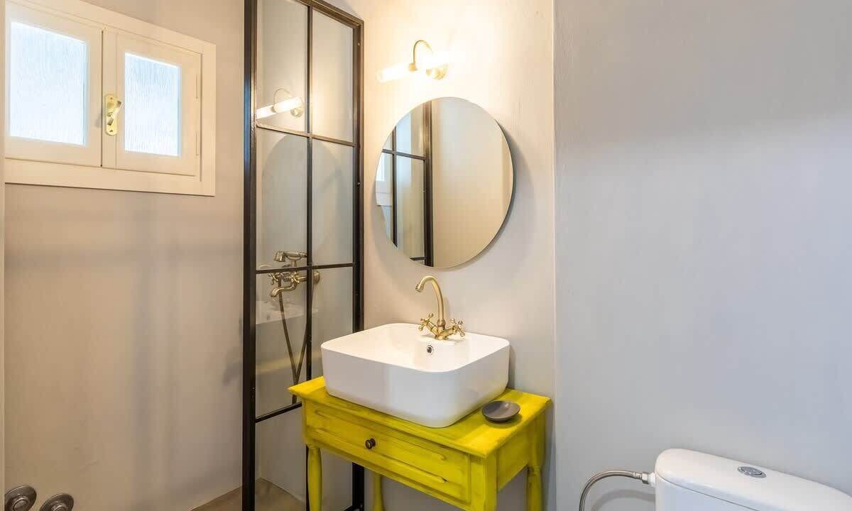 Photo of Bathroom in Stafylos